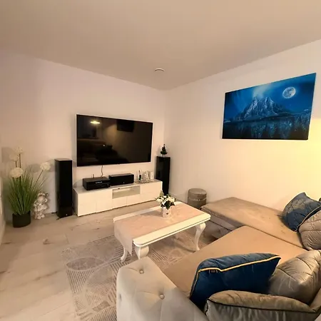 Glamoon Mountain With Jacuzzi And Sauna,